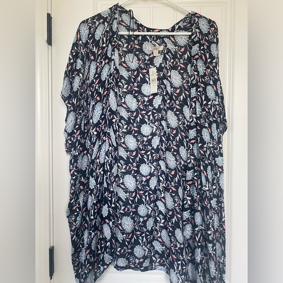 LOFT Tops - NWT Loft blue floral kimono blouse